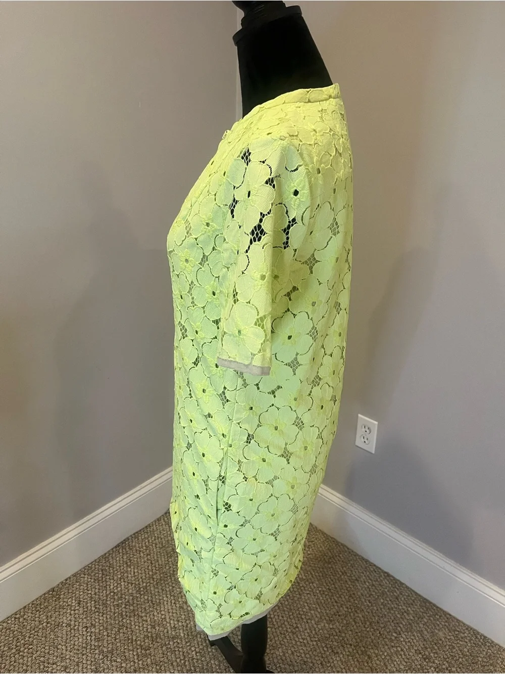 NWOT Diane von Furstenberg Neon Yellow Warner dress- size 6 - Picture 4 of 10
